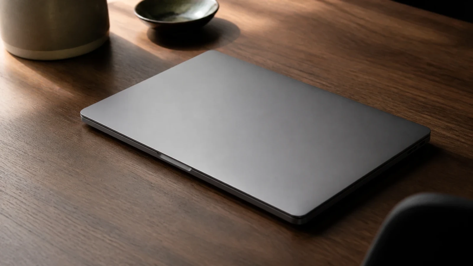 Evaluating a Laptop Beyond the Specification Sheet — editorial photograph 1