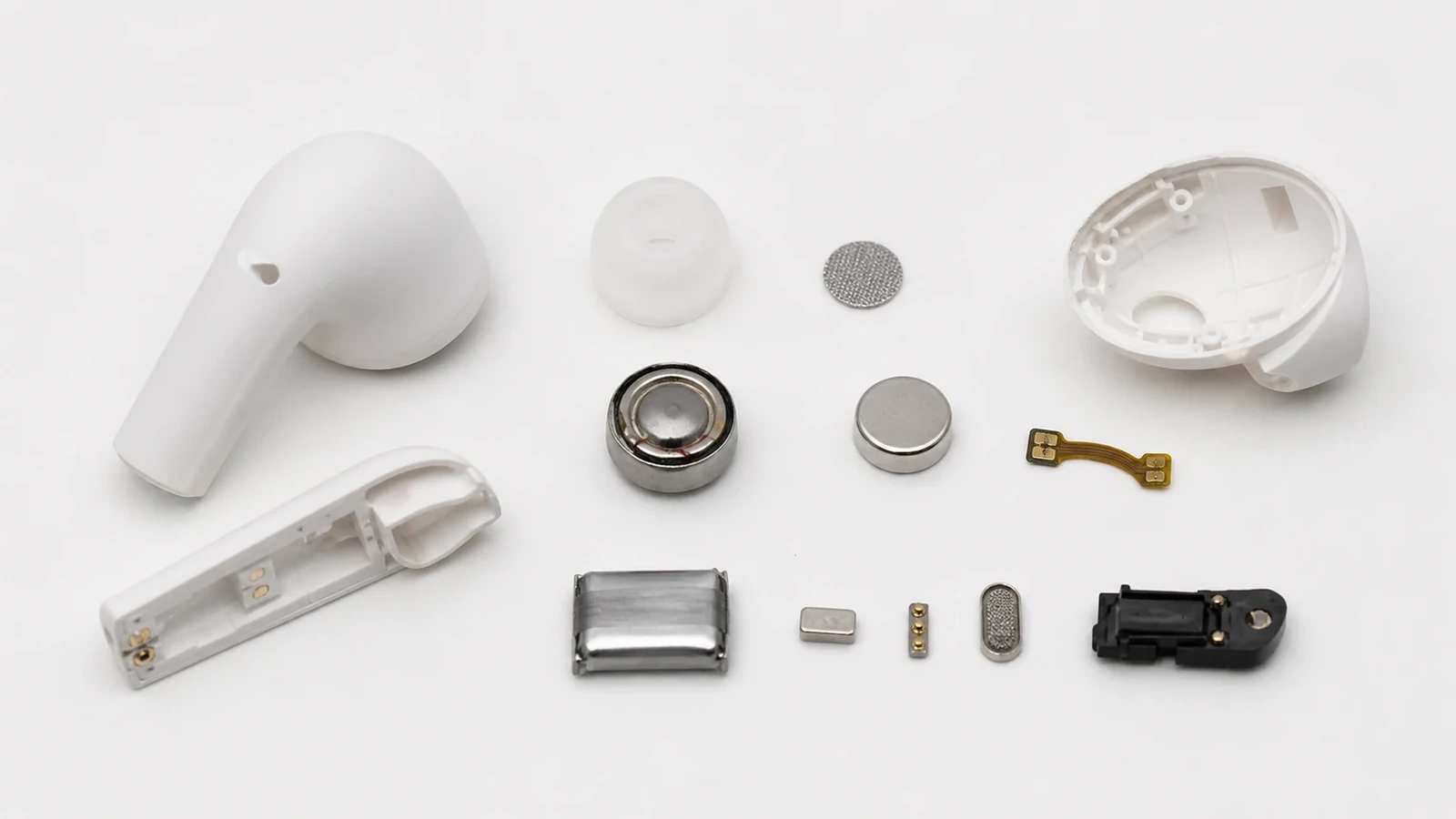Choosing Wireless Earbuds for Everyday Comfort — editorial photograph 2